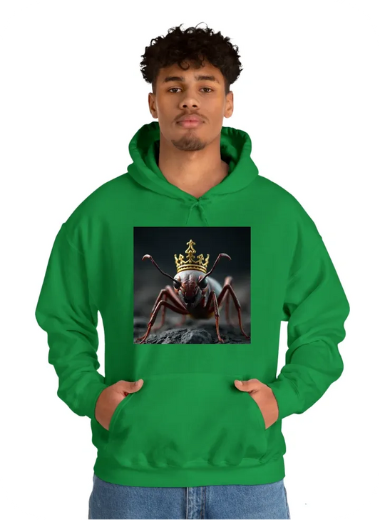 Artistic :crowned king ant