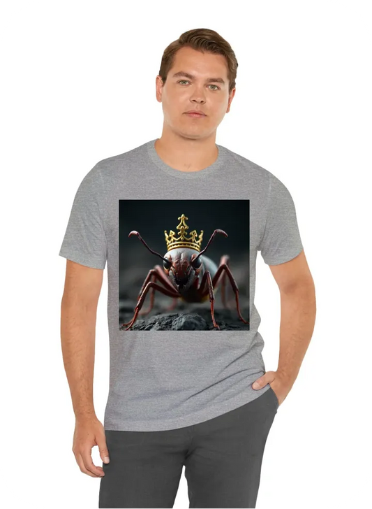 Artistic :crowned king ant